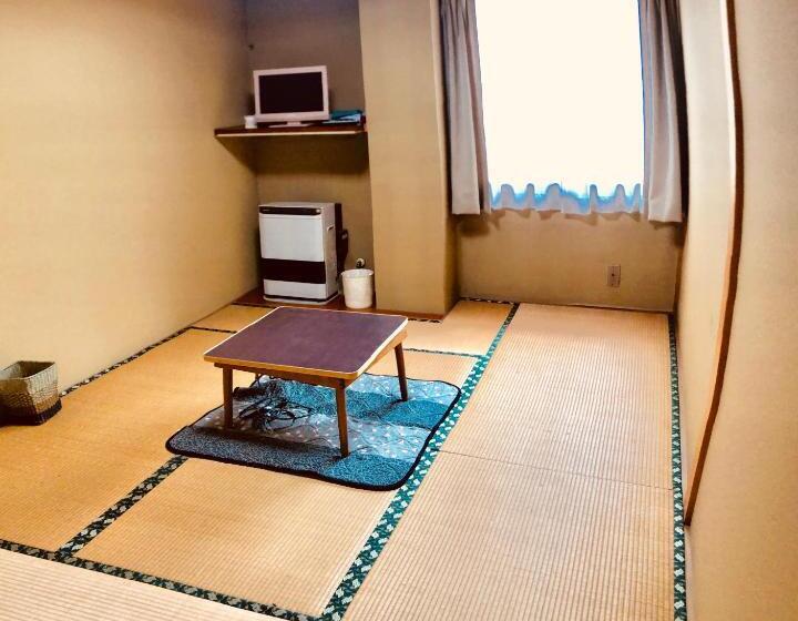 Номер Стандарт Совместная Ванная, Snowhouse Memorie Hotel 石打丸山