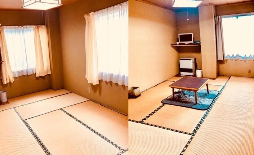 Номер Стандарт Совместная Ванная, Snowhouse Memorie Hotel 石打丸山