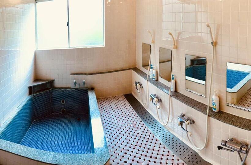 Семейный Номер Вид на Горы, Snowhouse Memorie Hotel 石打丸山