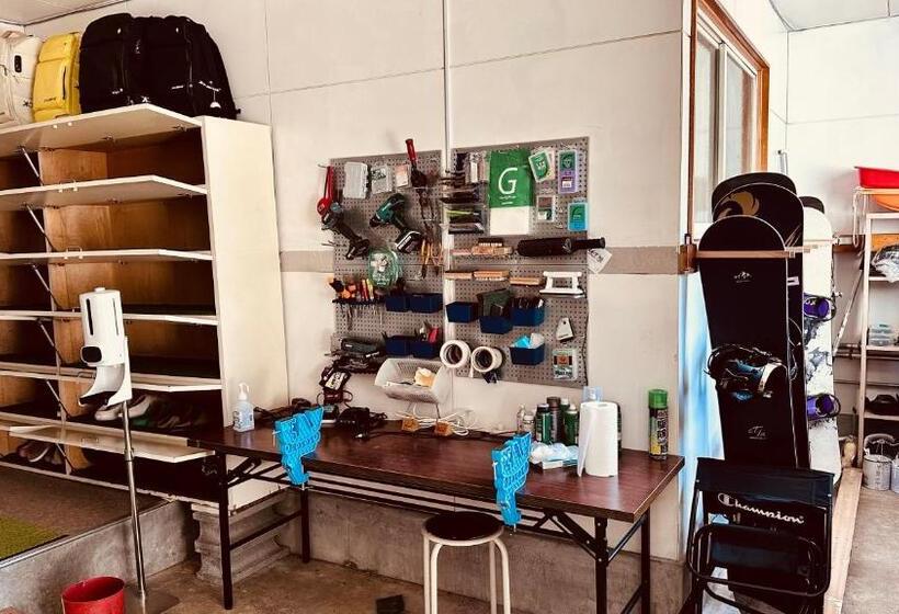 Семейный Номер Вид на Горы, Snowhouse Memorie Hotel 石打丸山