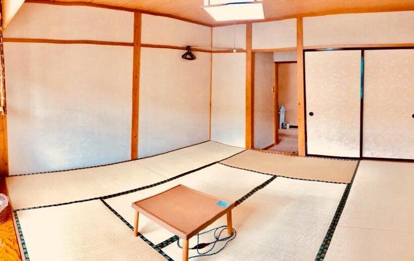 Семейный Номер Вид на Горы, Snowhouse Memorie Hotel 石打丸山