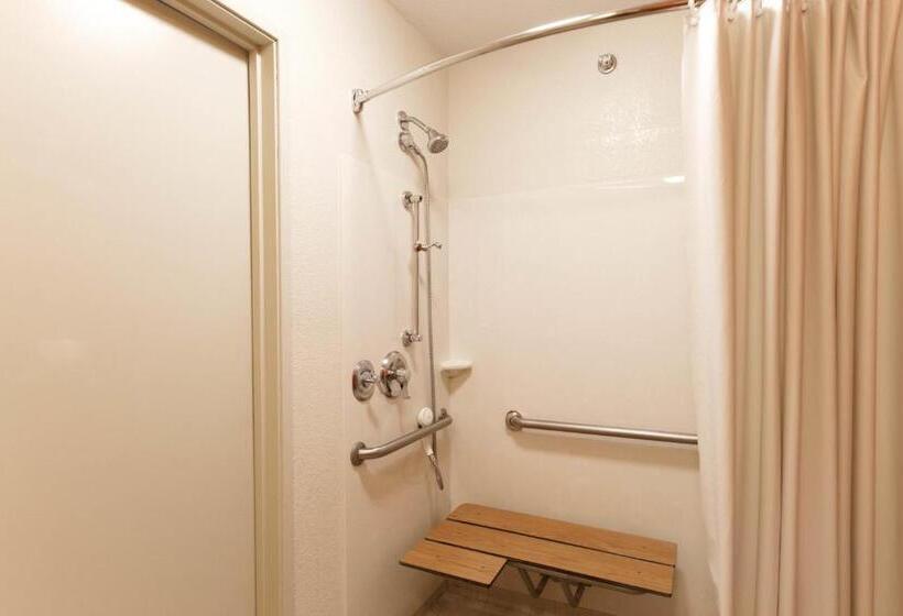 غرفة قياسية سرير كينج لذوى الإحتياجات الخاصة, Days Inn By Wyndham Monmouth Junction S Brunswick Princeton