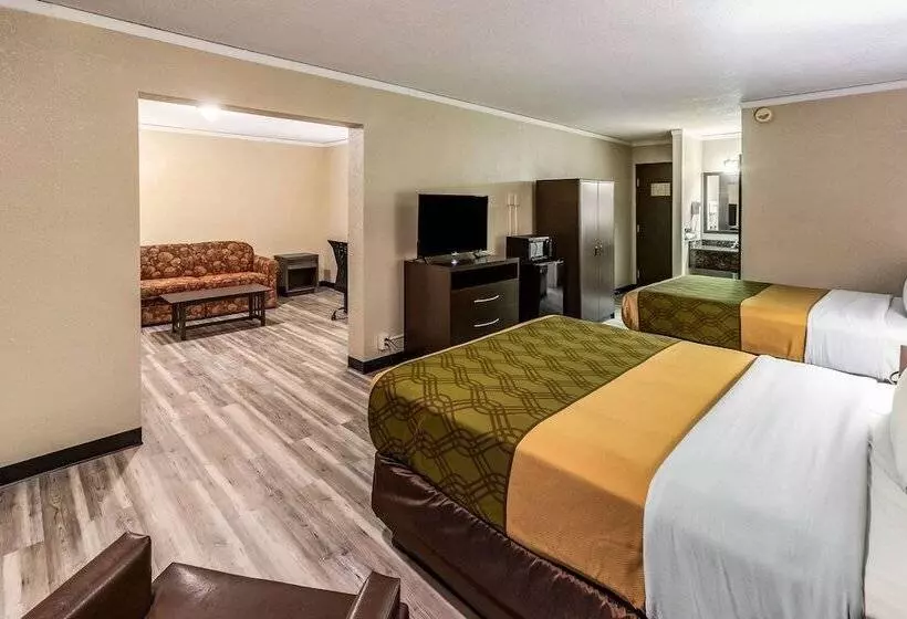 ２ダブルベッドのスタンダードルーム, Econo Lodge Inn & Suites