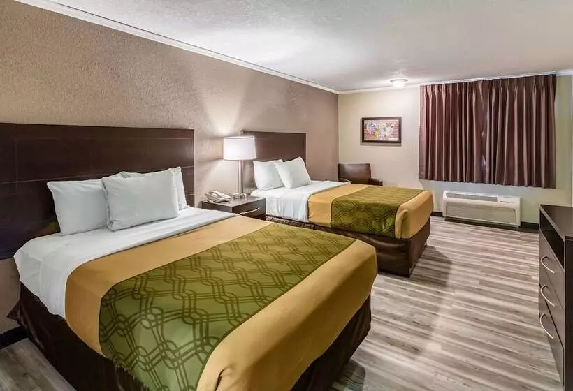 ２ダブルベッドのスタンダードルーム, Econo Lodge Inn & Suites
