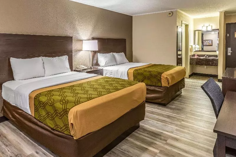 スタンダードルーム, Econo Lodge Inn & Suites