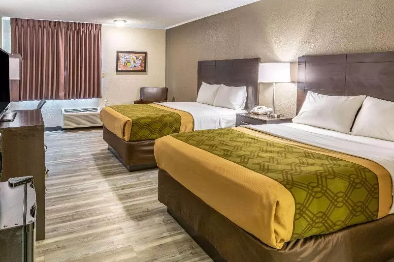 スタンダードルーム, Econo Lodge Inn & Suites