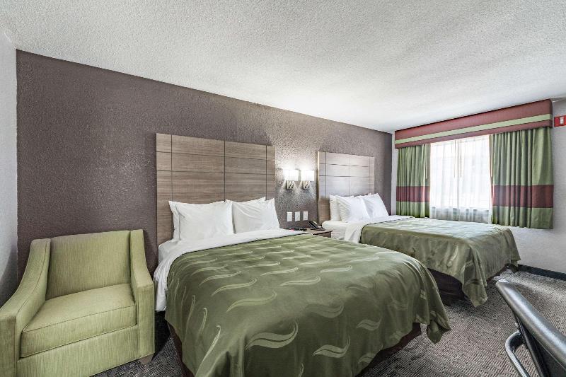 חדר סטנדרט עם מיטת קינג, Quality Inn I 10 East Near Frost Bank Center