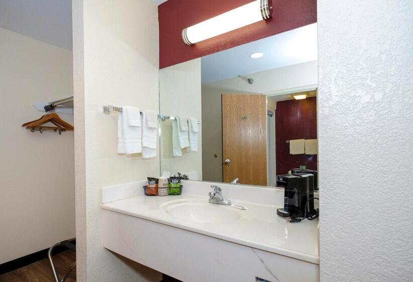 جناح سرير كينج, Red Roof Inn Holton