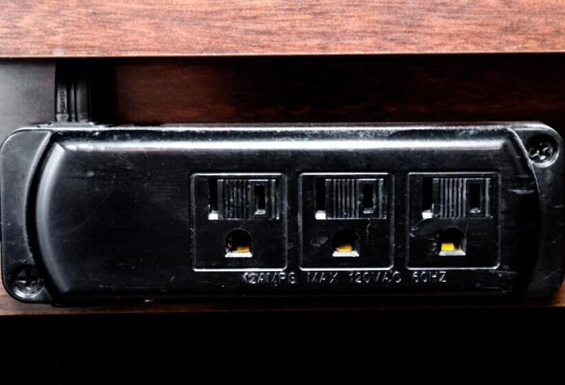 غرفة ديلوكس لذوى الاحتياجات الخاصة, Red Roof Inn Holton