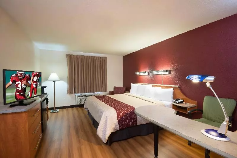 キングサイズベッドのデラックスルーム, Red Roof Inn North Little Rock