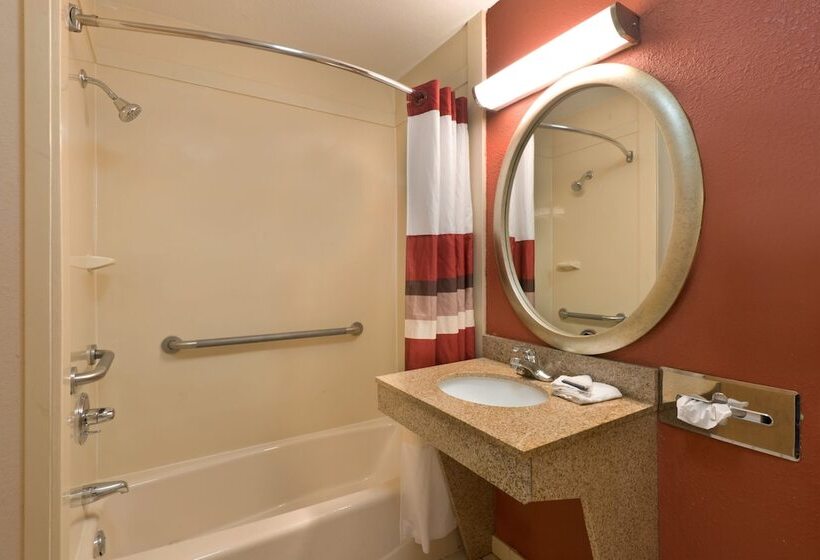 اتاق لوکس, Red Roof Inn North Little Rock