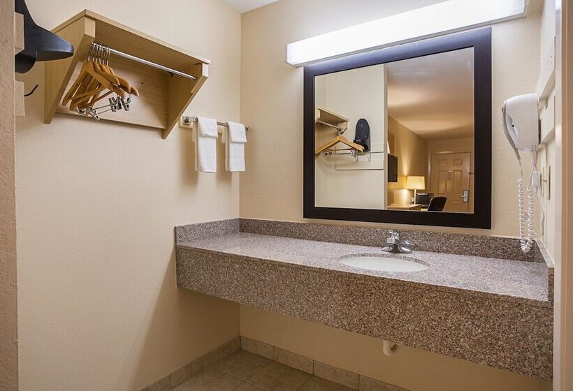 غرفه قياسيه سريرين مزدوجين, Red Roof Inn West Memphis, Ar