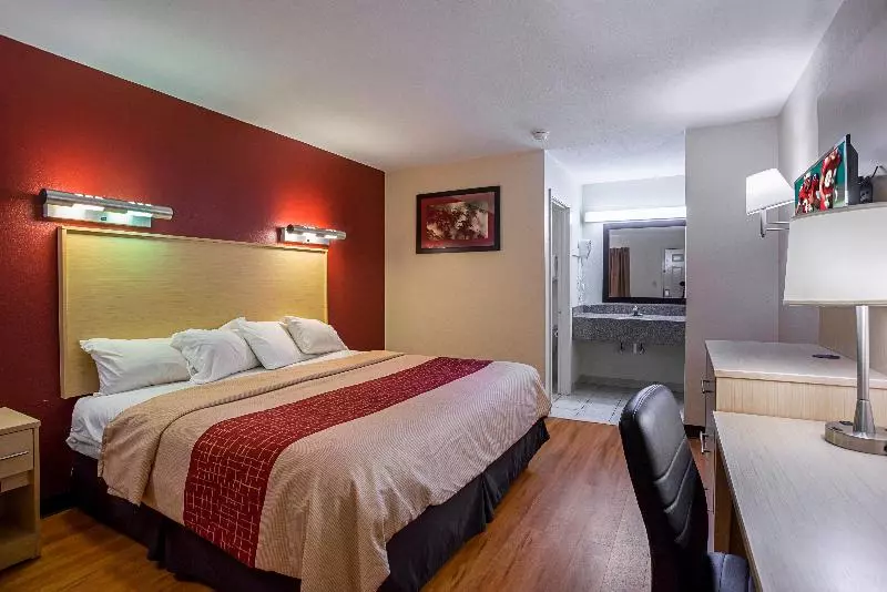 キングサイズベッドのスタンダードルーム, Red Roof Inn West Memphis, Ar