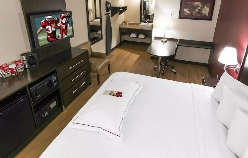 プレミアムルーム, Red Roof Inn Plus+ Philadelphia Airport