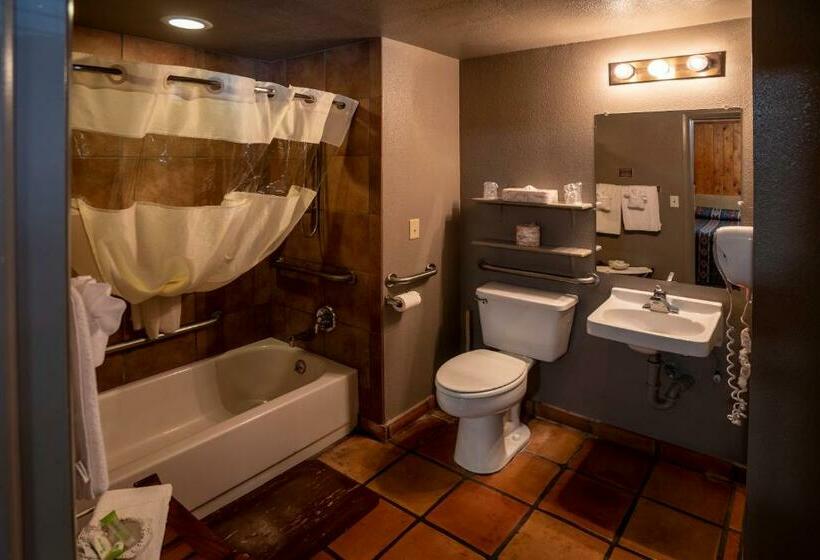 标准间, Red Stone Inn