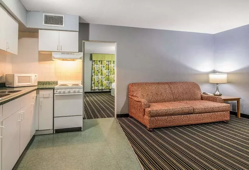 スイート, Rodeway Inn & Suites Winter Haven Chain Of Lakes