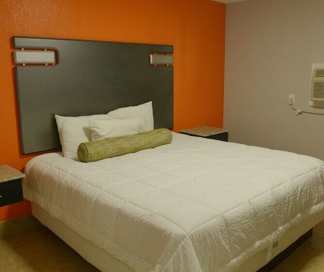 سوییت, Rodeway Inn & Suites Winter Haven Chain Of Lakes