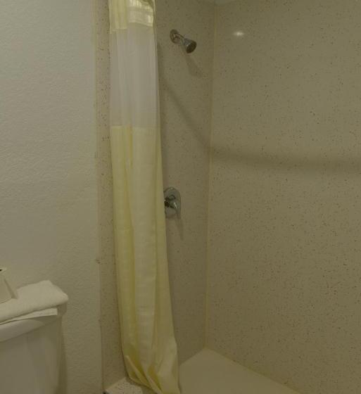 غرفة قياسية, Rodeway Inn & Suites Winter Haven Chain Of Lakes