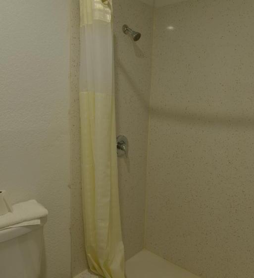 غرفة قياسية, Rodeway Inn & Suites Winter Haven Chain Of Lakes