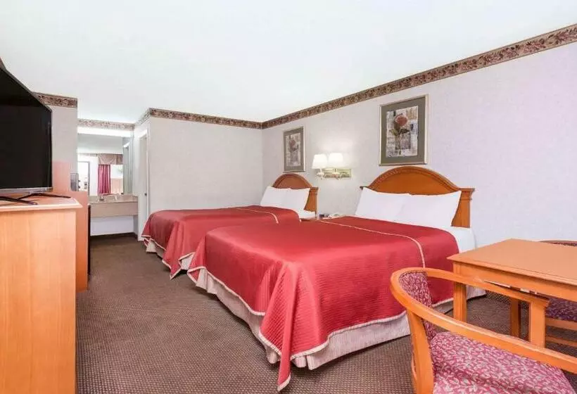 スタンダードルーム, Travelodge By Wyndham Chattanooga/hamilton Place