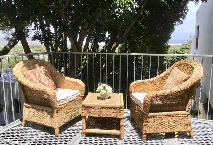 شقة غرفتين, Oceangolf Guest House