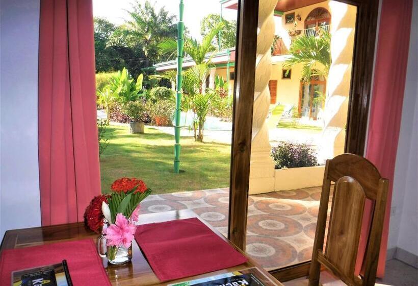 디럭스 스튜디오, Coco Beach Village