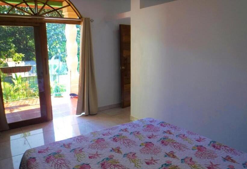 Люкс Вид на Бассейн, Coco Beach Village