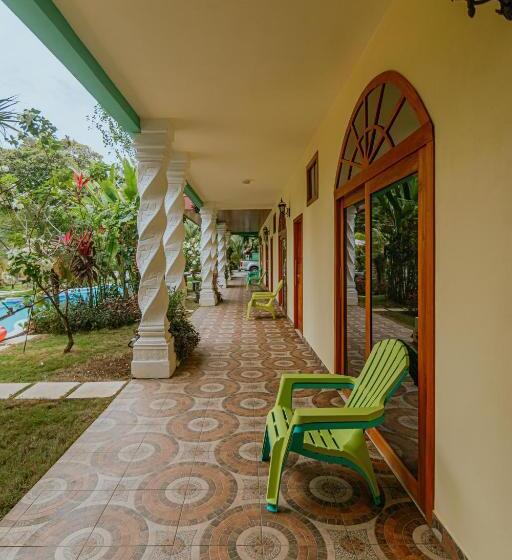 스탠다드 스튜디오 킹침대, Coco Beach Village