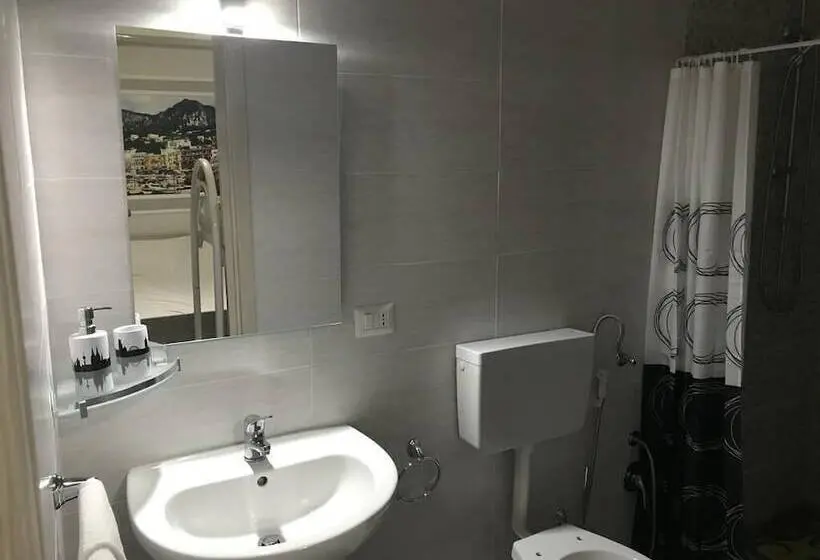 Standard Kolmen Hengen Huone, B&b Vesuvio Ruins