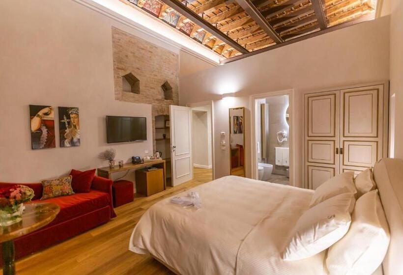 キングサイズベッドのデラックスルーム, Dimora Storica Lo Svevo