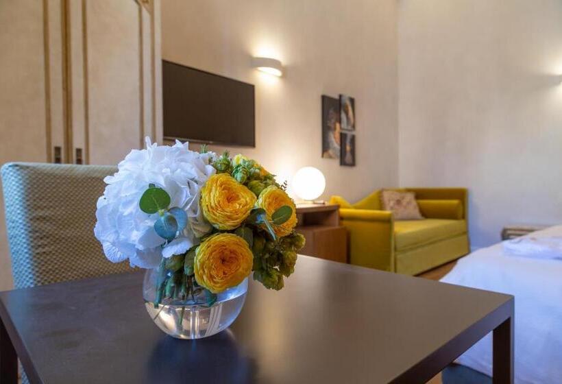 キングサイズベッドのスーペリアルーム, Dimora Storica Lo Svevo