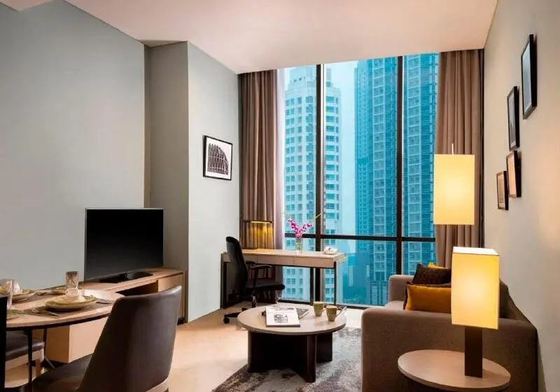 プールビュースイート, Mangkuluhur Residences By Lorin