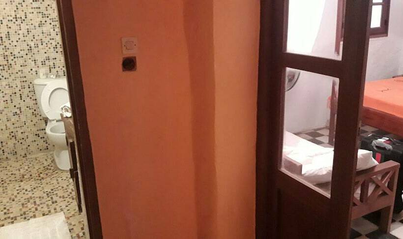 اتاق استاندارد سه نفره, Maison Augustin Ly