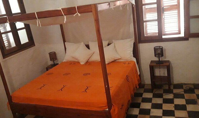 اتاق استاندارد سه نفره, Maison Augustin Ly