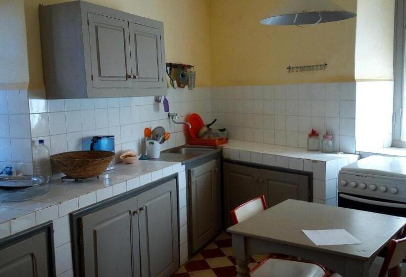 آپارتمان 1 خوابه, Maison Augustin Ly