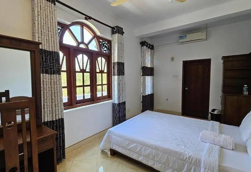 デラックスルーム, Grand Villa Kalametiya