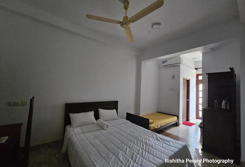 标准间, Grand Villa Kalametiya