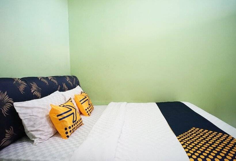 Номер Стандарт, Spot On 2729 Marzan Syariah Guest House