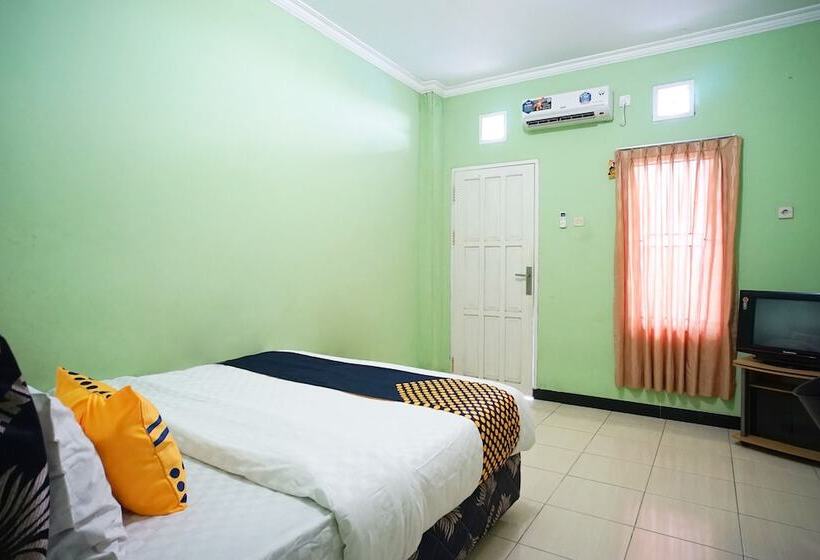 غرفة قياسية, Spot On 2729 Marzan Syariah Guest House