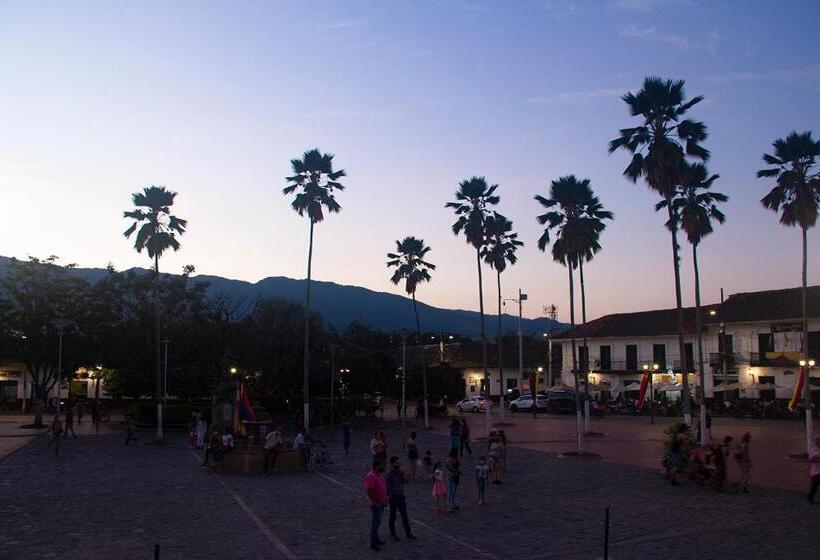 Standard Tent, San Juan De Los Guayabos