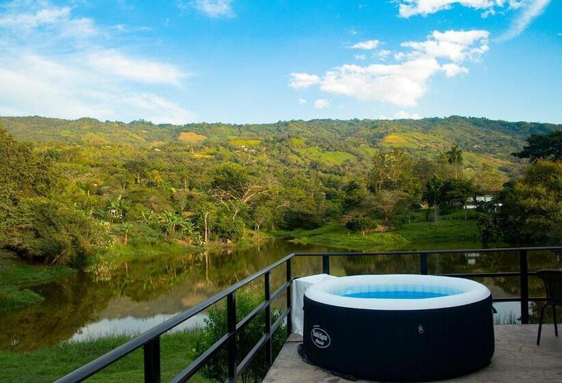 Standard Tent, San Juan De Los Guayabos