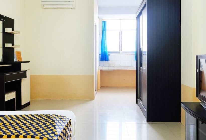 Номер Стандарт, Spot On 2610 Zn Guest House