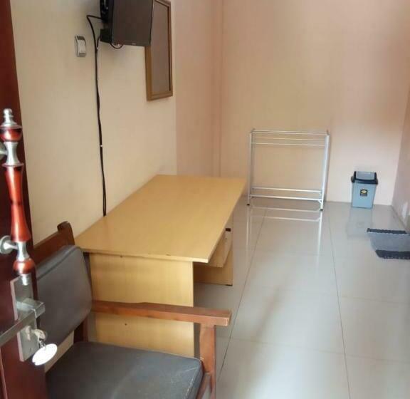 חדר דלוקס, Surya Utama   Syariah