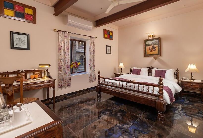 اتاق استاندارد, Welcomheritage Mohangarh Fort
