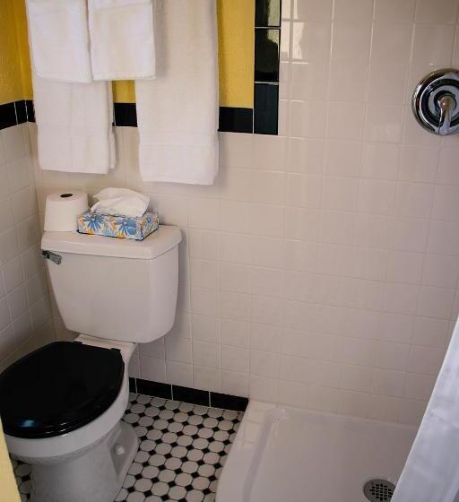 غرفة ديلوكس, Rockwood Motor Court