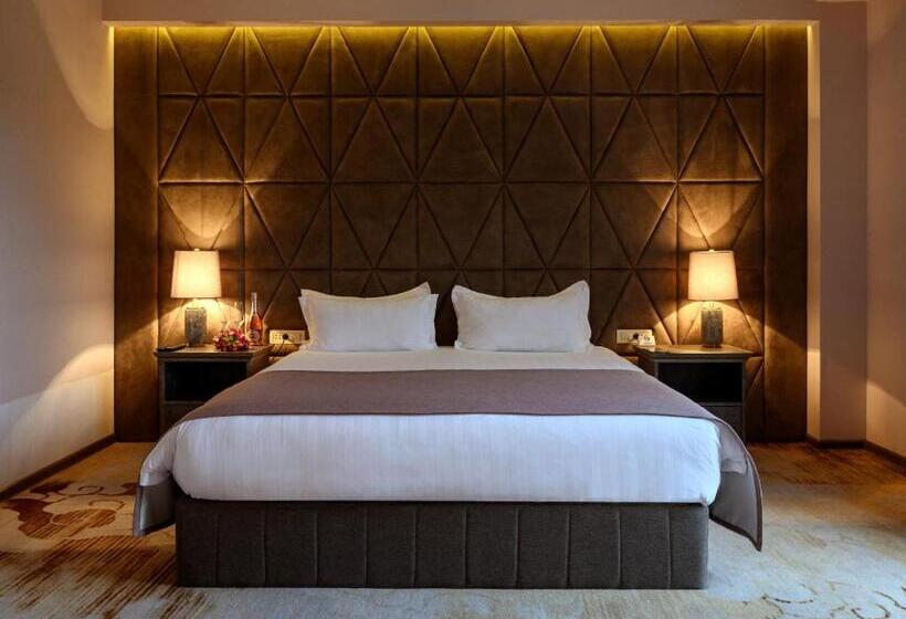 اتاق سوپریور با تخت بزرگ, Aurora Resort By Stellar Hotels, Tsaghkadzor