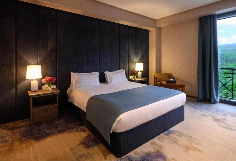 اتاق استاندارد با تخت بزرگ, Aurora Resort By Stellar Hotels, Tsaghkadzor