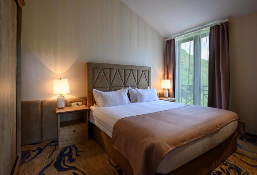 سوئیت با تخت بزرگ, Aurora Resort By Stellar Hotels, Tsaghkadzor