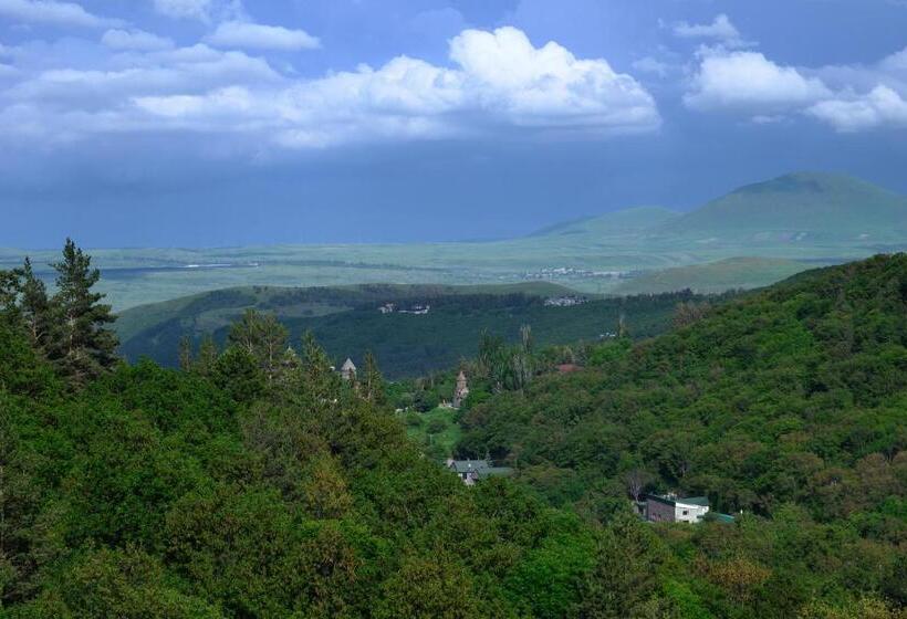 سوئیت با تخت بزرگ, Aurora Resort By Stellar Hotels, Tsaghkadzor