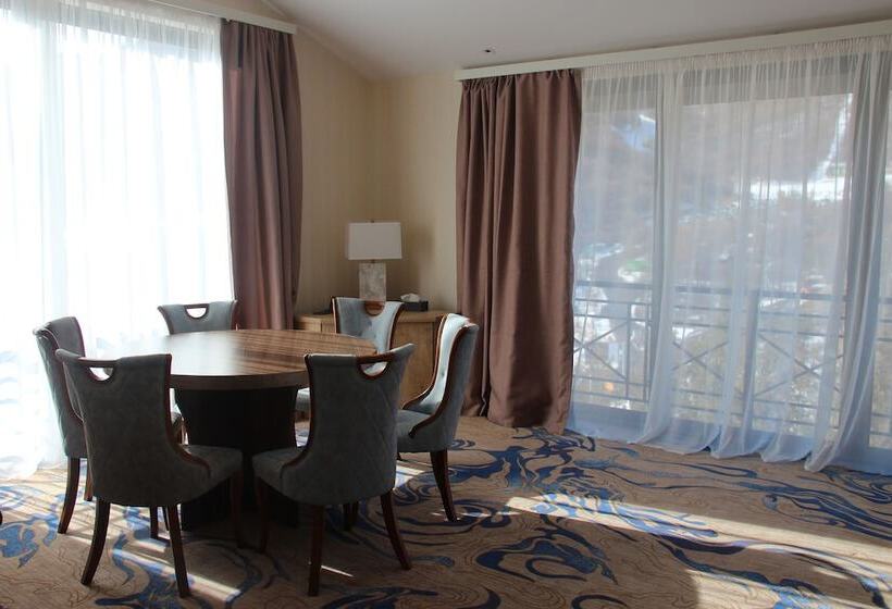 سوییت اجرایی, Aurora Resort By Stellar Hotels, Tsaghkadzor